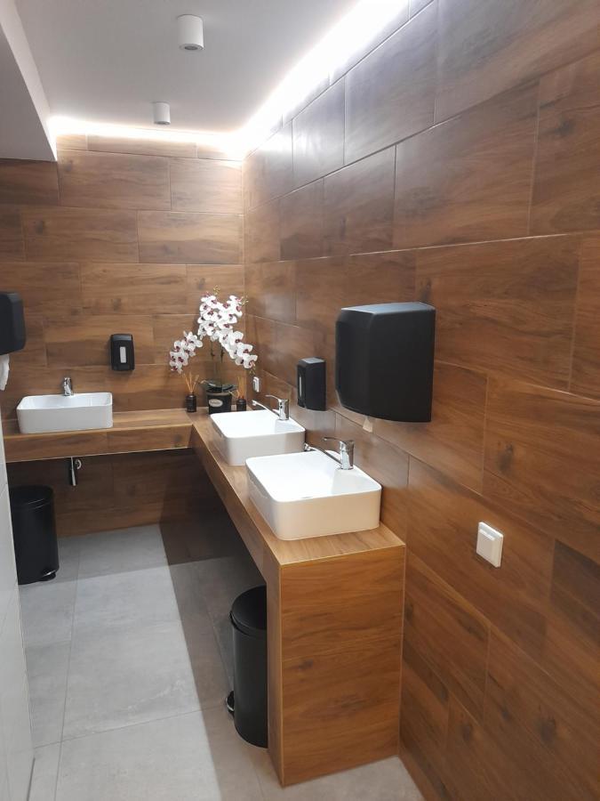 Schronisko Gosciniec Rownica Hotel Устрон Екстериор снимка