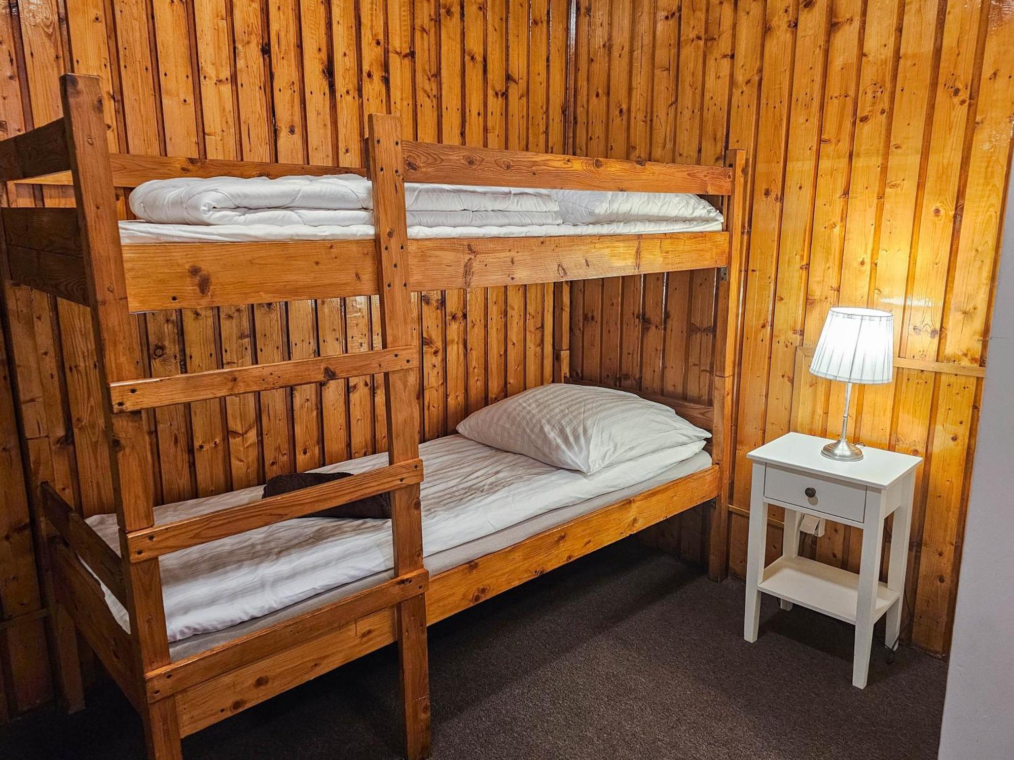 Schronisko Gosciniec Rownica Hotel Устрон Екстериор снимка