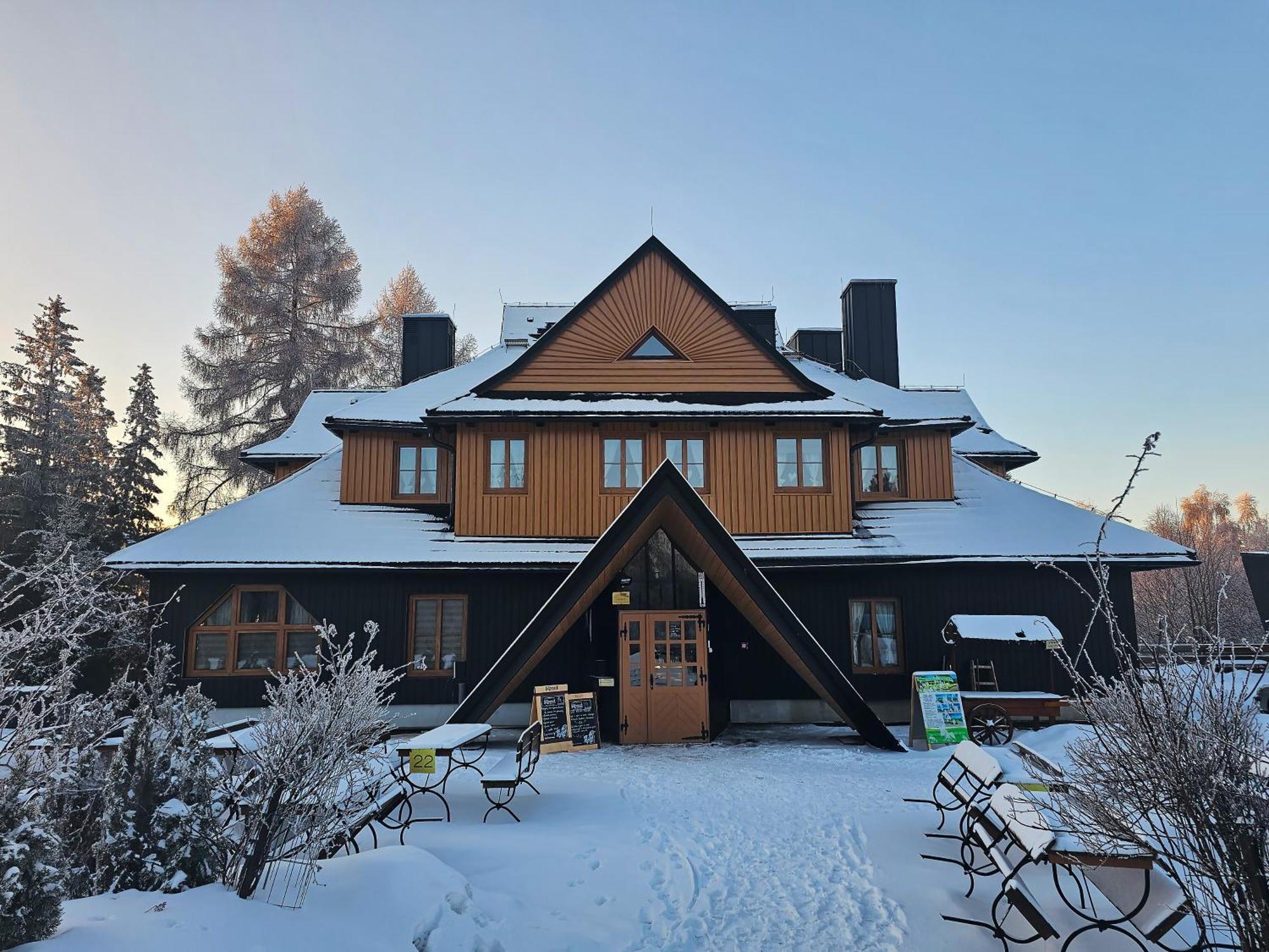 Schronisko Gosciniec Rownica Hotel Устрон Екстериор снимка